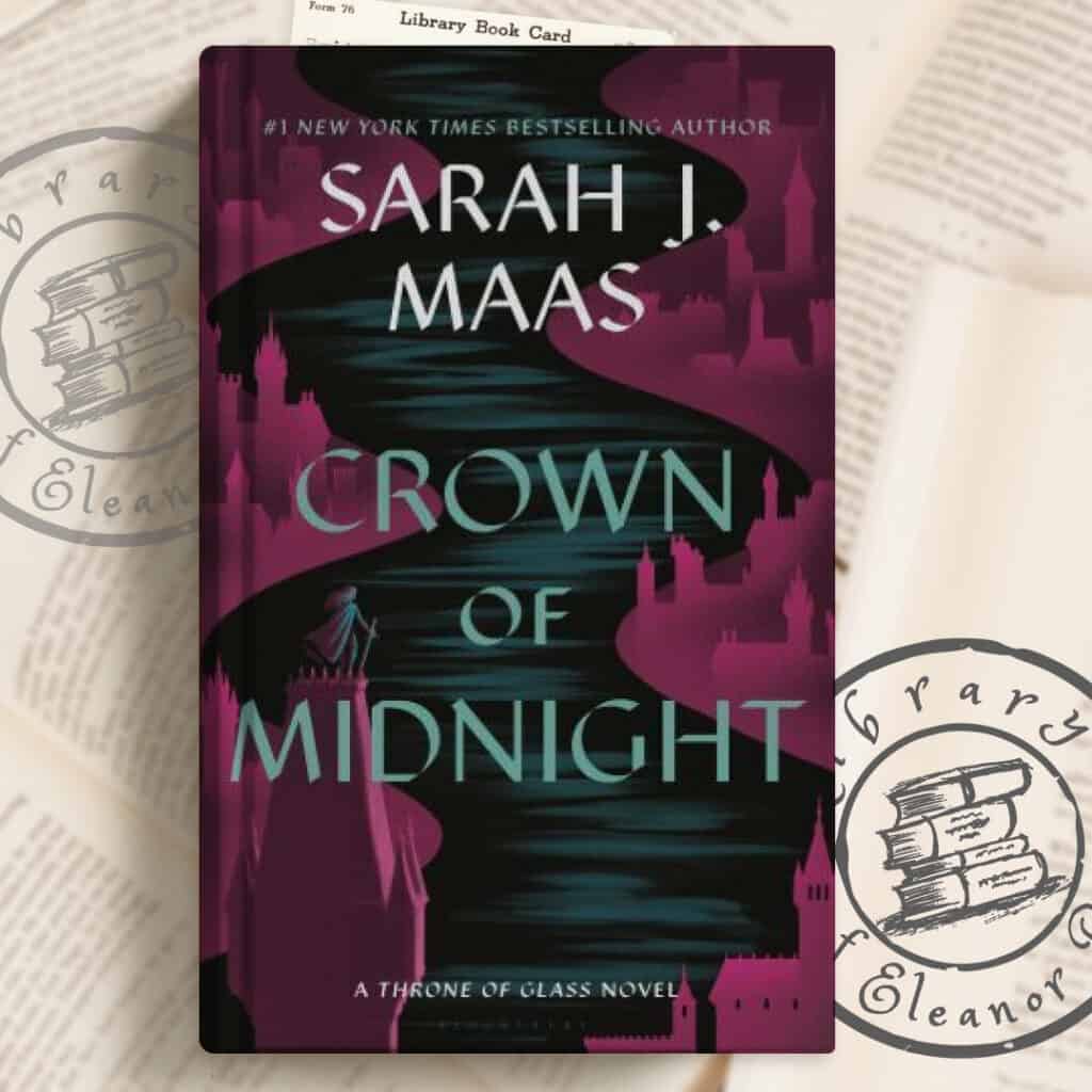 Book cover of crown of midnight by sarah J Maas